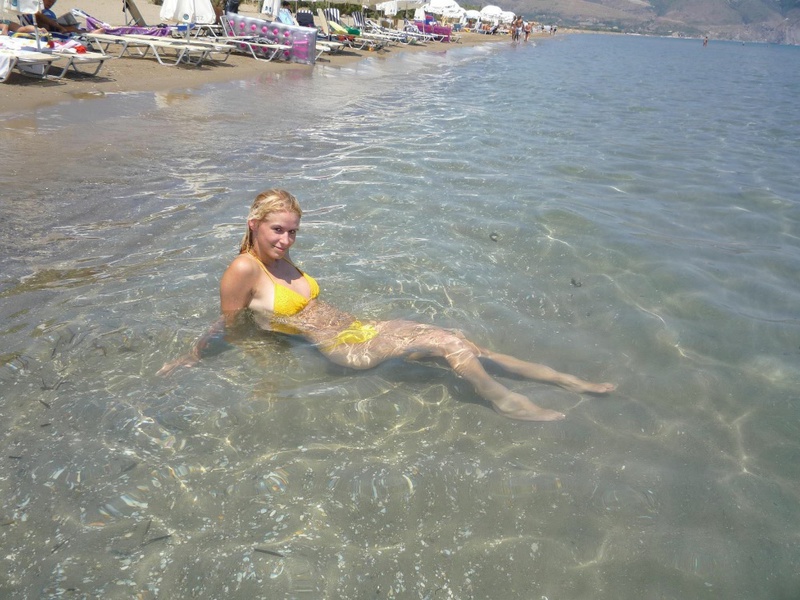 Раздвинул ноги и трахнул больничную работницу 4 фотография Раздвинул ноги и трахнул больничную работницу 4 фотография