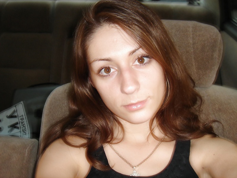 Пошлая брюнетка сосет после перепихона 2 фотография Пошлая брюнетка сосет после перепихона 2 фотография