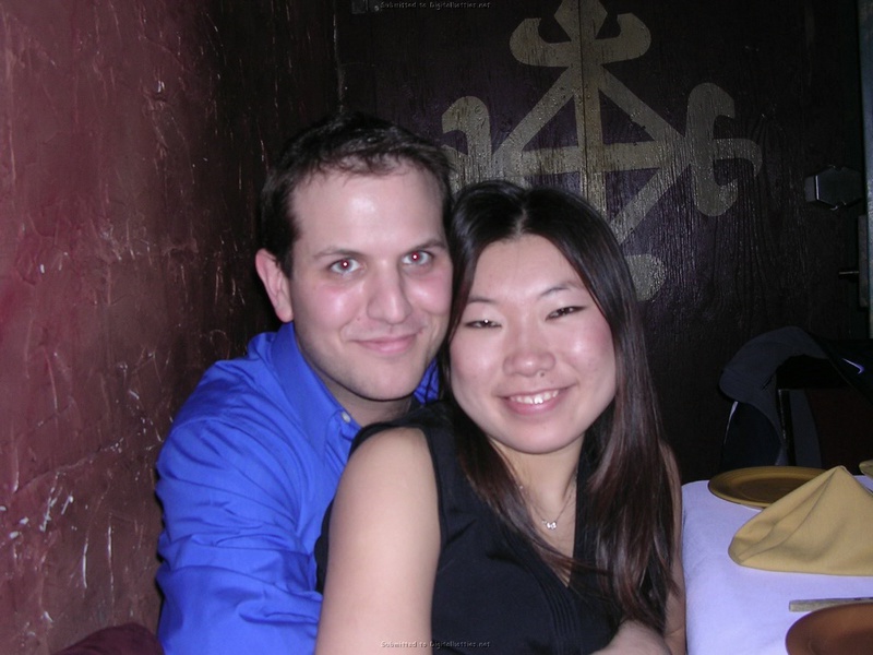 Азиатка сделала горячий отсос молодому человеку 19 фотография