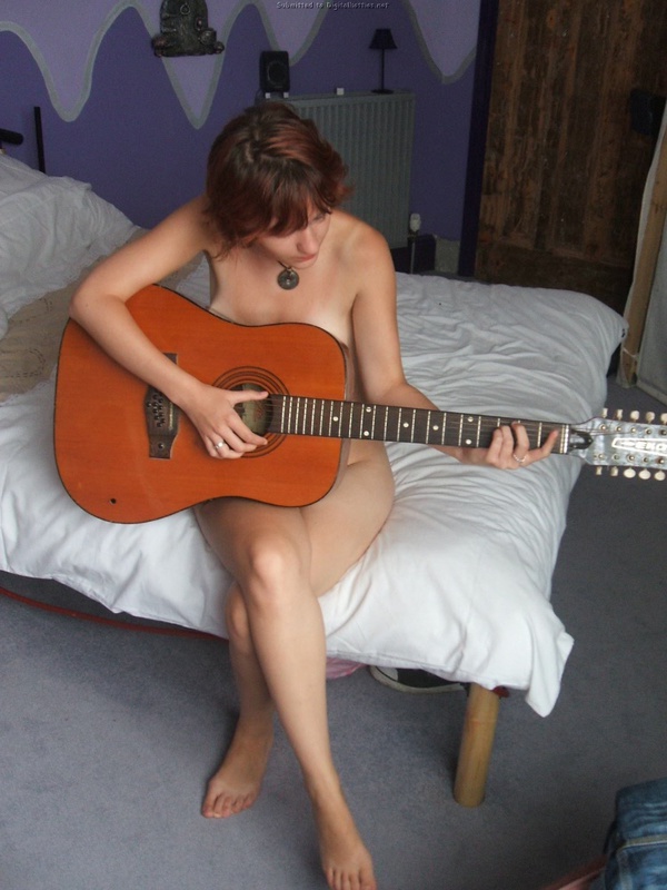 Любительница ролевых игр сосет упругий пенис 40 фотография Любительница ролевых игр сосет упругий пенис 40 фотография