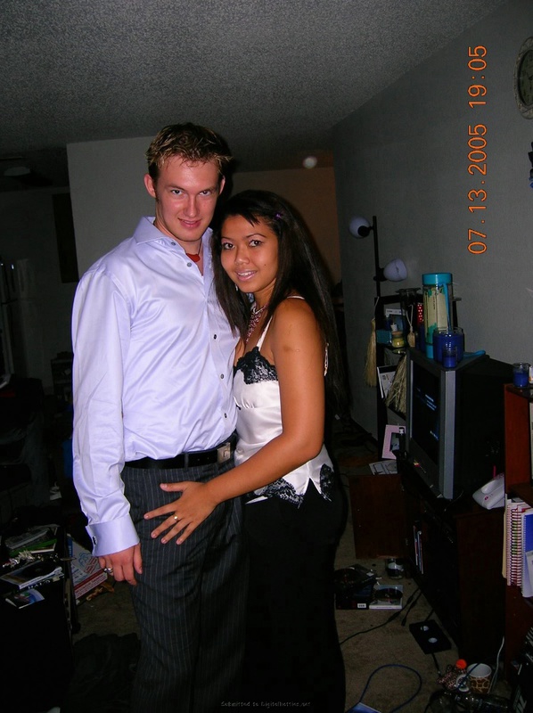 Жгучая азиатка устроила жаркую еблю втроем 13 фотография Жгучая азиатка устроила жаркую еблю втроем 13 фотография