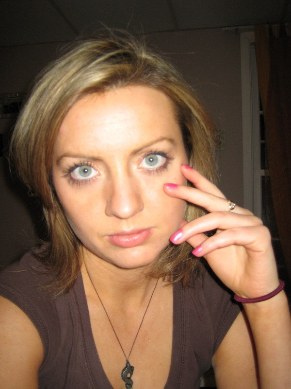 Сударыня чпокнула себя в вульву 2 фотография Сударыня чпокнула себя в вульву 2 фотография