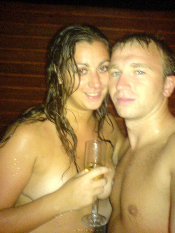 Страстный секс супругов после купания 5 фотография Страстный секс супругов после купания 5 фотография