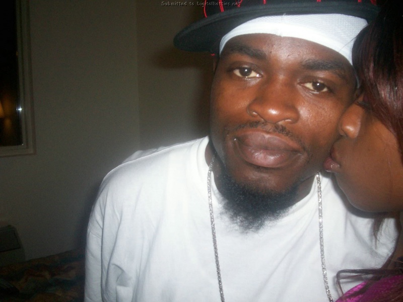 Темнокожая сучка оголилась в ванной комнате 2 фотография Темнокожая сучка оголилась в ванной комнате 2 фотография