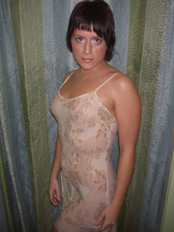 Эффектная дама разделась в лесу 25 фотография Эффектная дама разделась в лесу 25 фотография