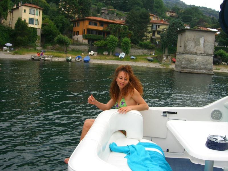 Кавалер нахлобучил кучерявой даме 16 фотография Кавалер нахлобучил кучерявой даме 16 фотография