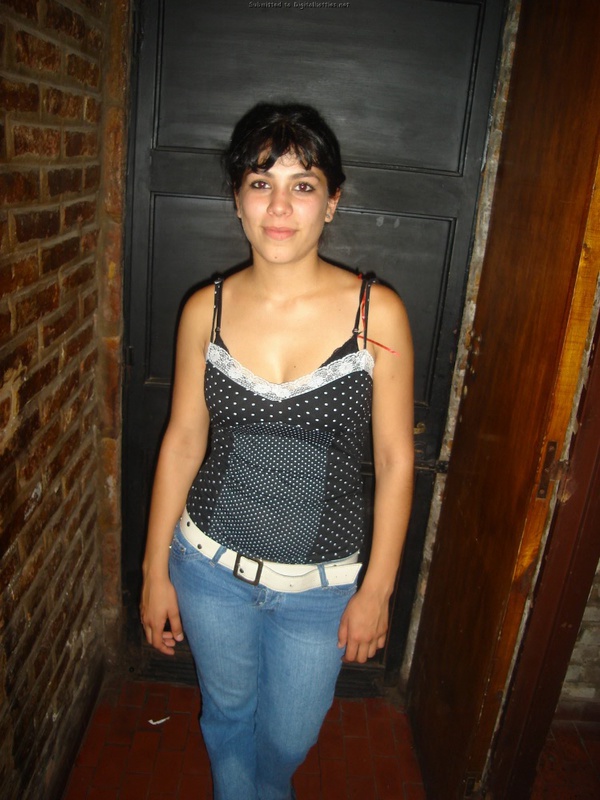 Дерзкие сучки показывают сахарные холмики 25 фотография Дерзкие сучки показывают сахарные холмики 25 фотография