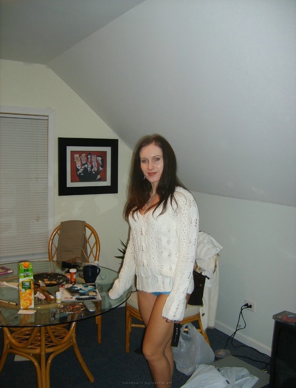 Эффектная давалка подставляет бывалую письку 11 фотография Эффектная давалка подставляет бывалую письку 11 фотография