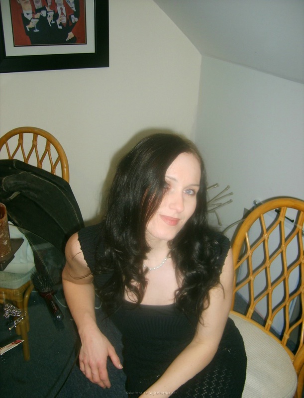 Эффектная давалка подставляет бывалую письку 21 фотография Эффектная давалка подставляет бывалую письку 21 фотография