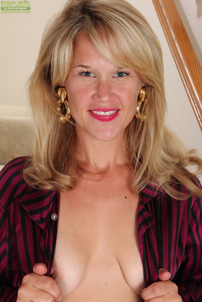 Katherine Jackson не стесняется показывать свои прелести 6 фотография Katherine Jackson не стесняется показывать свои прелести 6 фотография