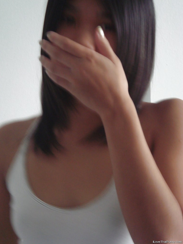 Стройная азиатка показала сочную промежность 4 фотография Стройная азиатка показала сочную промежность 4 фотография