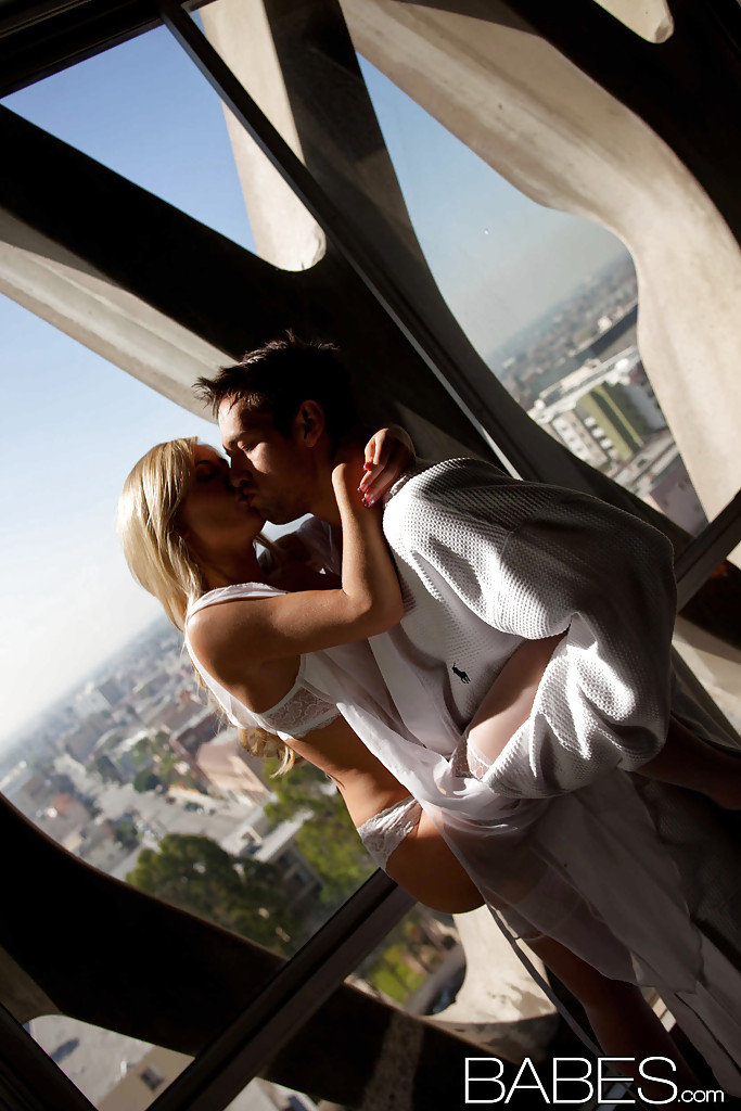 Красивый утренний секс влюбленной парочки 1 фотография Красивый утренний секс влюбленной парочки 1 фотография