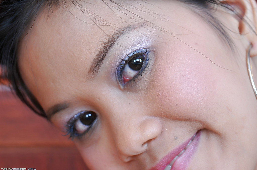 Развратная китаянка блеснула пикантными местами 13 фотография Развратная китаянка блеснула пикантными местами 13 фотография