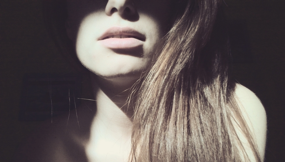 Девушки демонстрируют перед камерой свои сексуальные губки 1 фотография Девушки демонстрируют перед камерой свои сексуальные губки 1 фотография