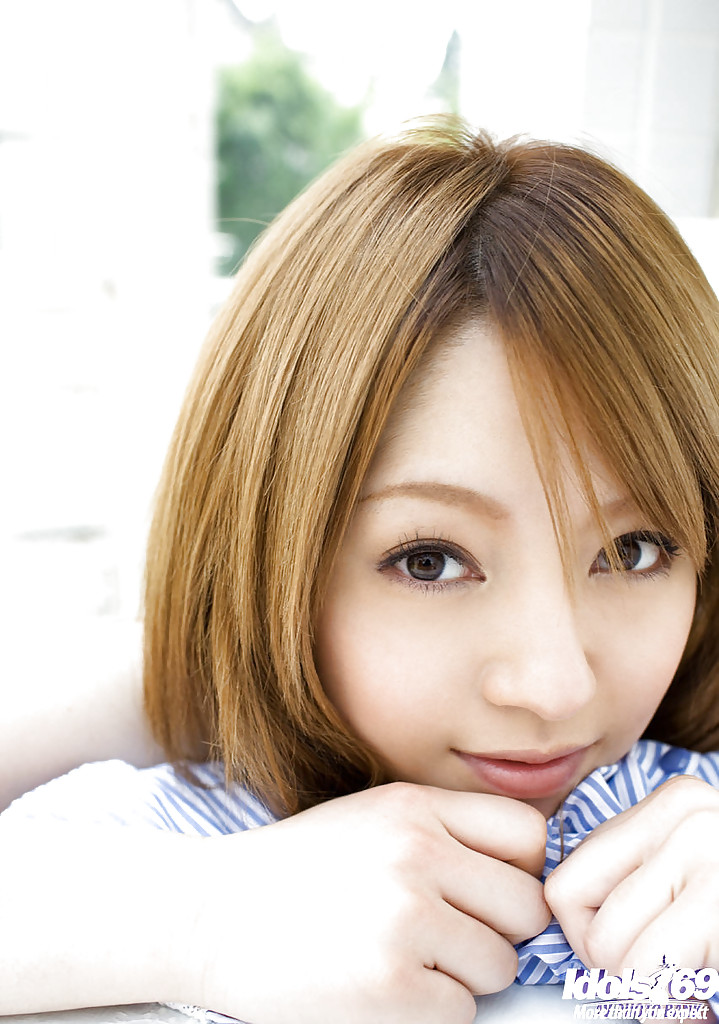 Низкая японка показала маленькие титьки и жопу 15 фотография Низкая японка показала маленькие титьки и жопу 15 фотография